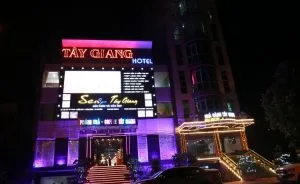 be-ngam-be-suc-sen-spa-tay-giang