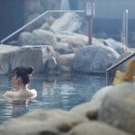 di-tam-onsen-giup-tam-hon-an-yen-giua-cuoc-song-bon-be