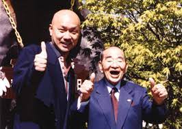 Tokujiro Namikoshi  và Kiyoshi Ikenaga