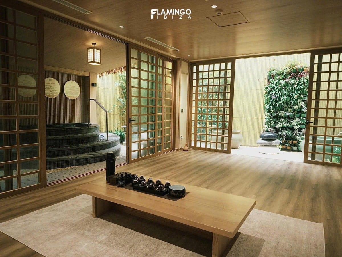 Flamingo Ibiza Onsen Hải Tiến Flamingo Ibiza Onsen Hải Tiến